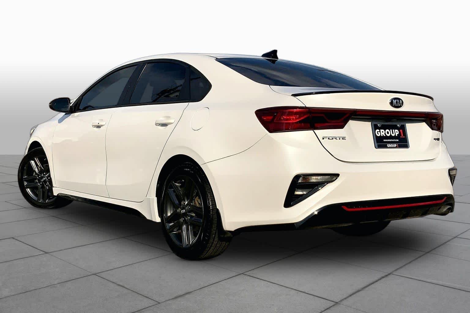 Used 2021 Snow White Pearl Kia GT-Line image 12