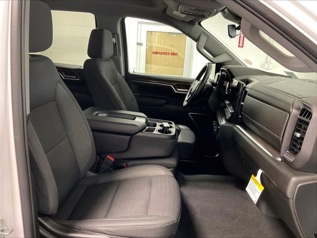 Used 2023 White Chevrolet LT image 11