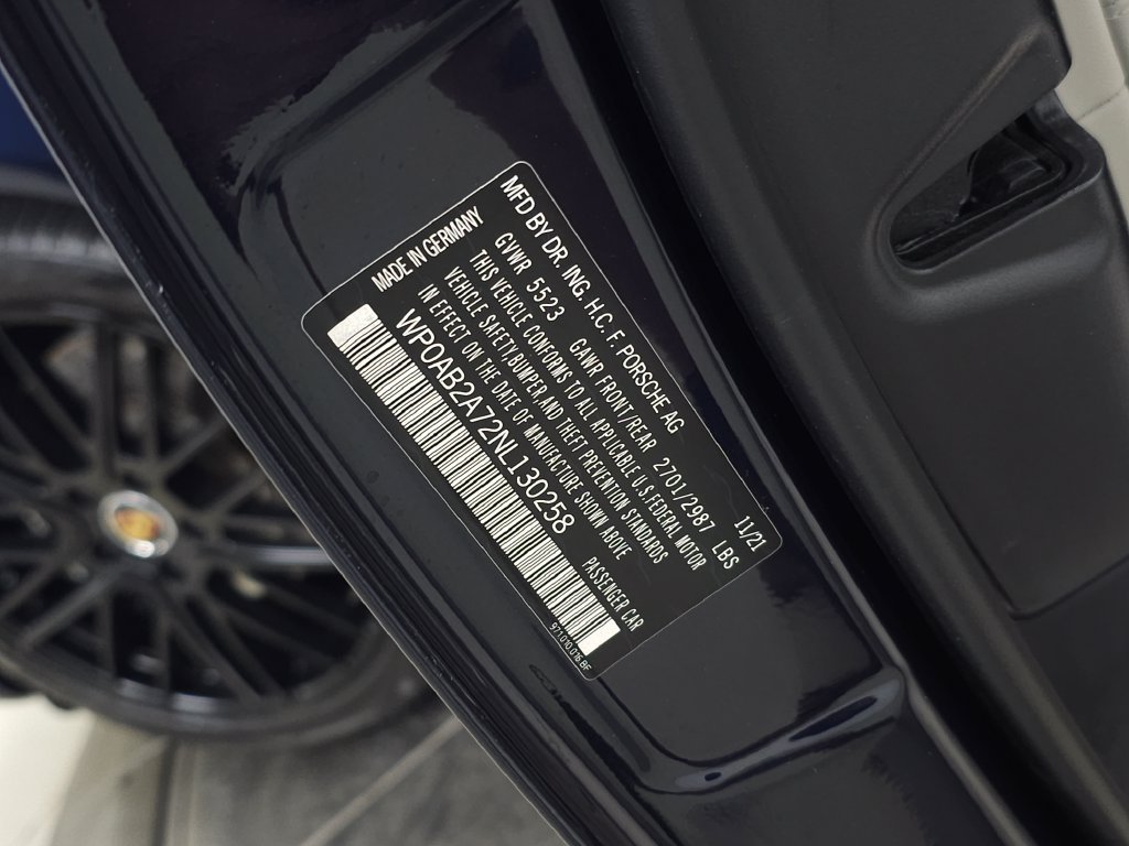 Used 2022  Porsche 4S image 37
