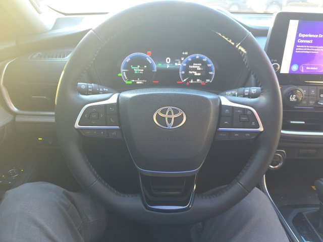 Used 2025 Beige Toyota Limited image 16