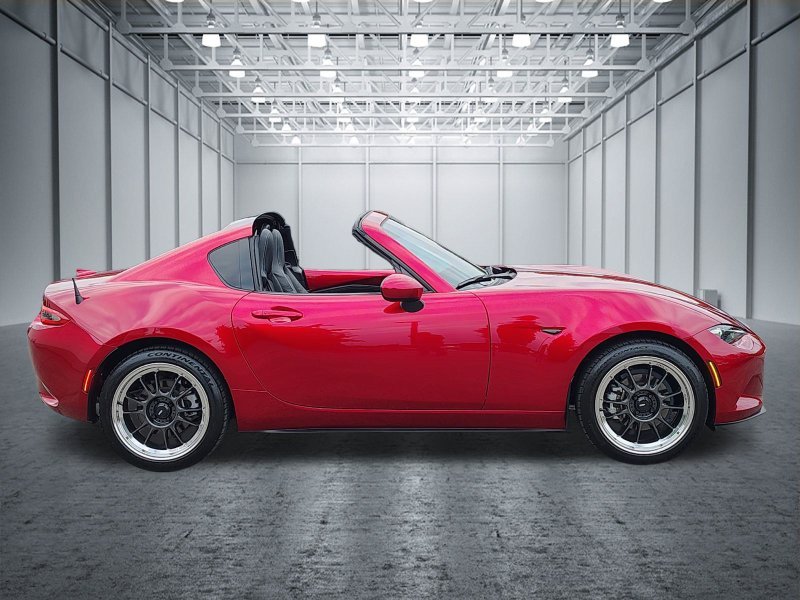Used 2022 Red Mazda Grand Touring image 9
