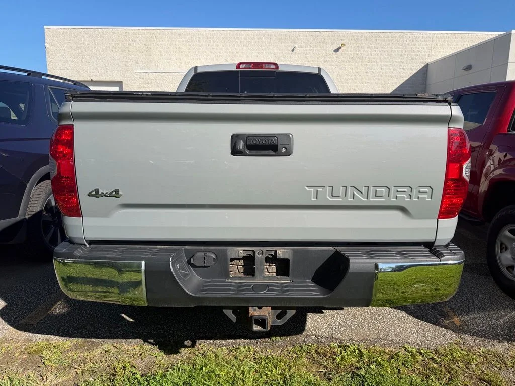 Used 2019 Gray Toyota SR5 image 4