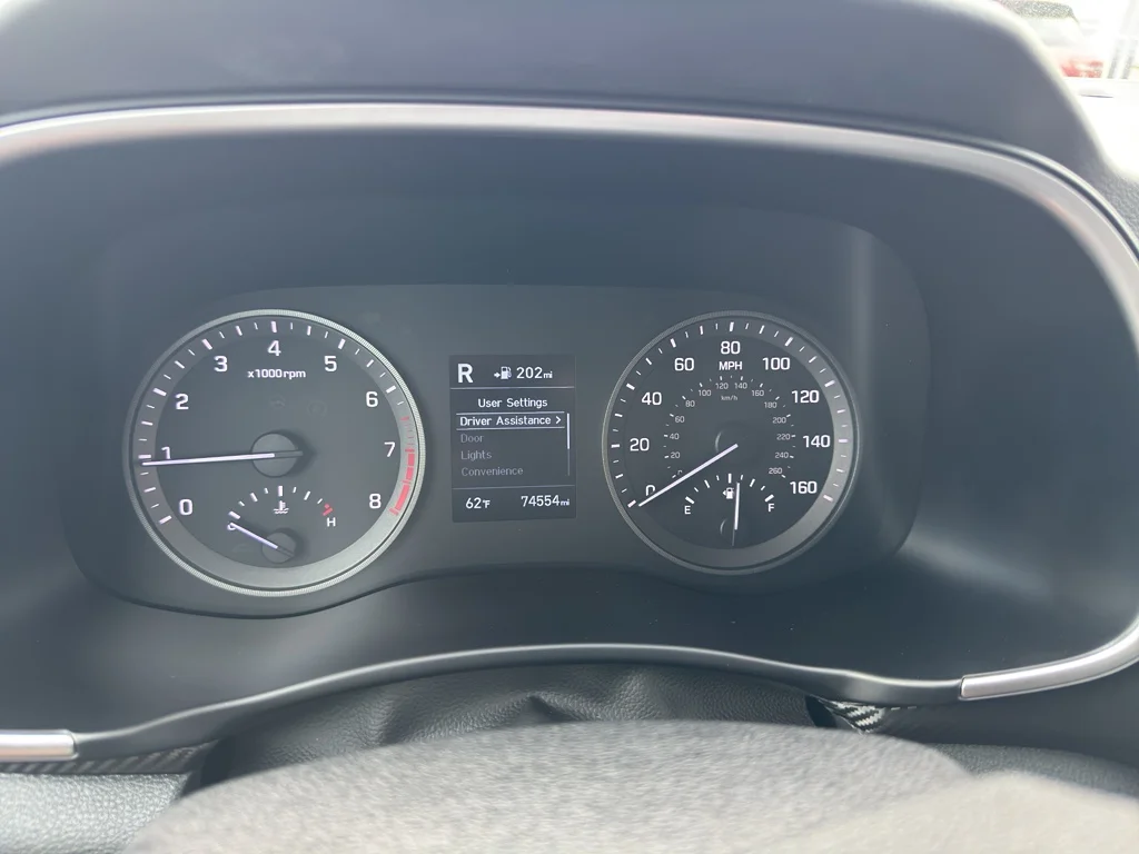 Used 2019 Black Noir Pearl Hyundai SE image 22