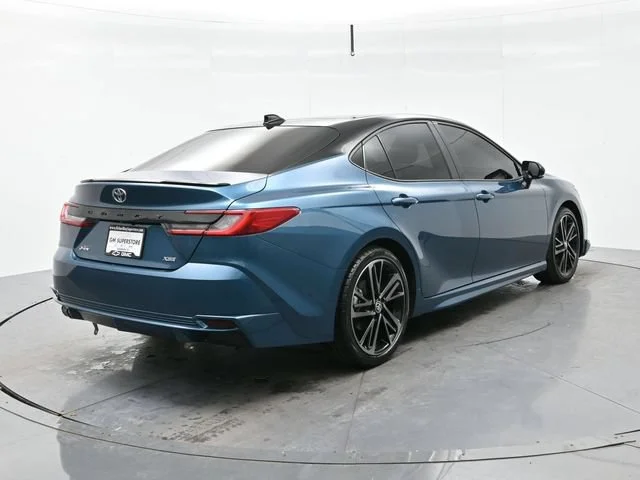 Used 2025 Ocean Gem/midnight Black Metallic Toyota LE image 7