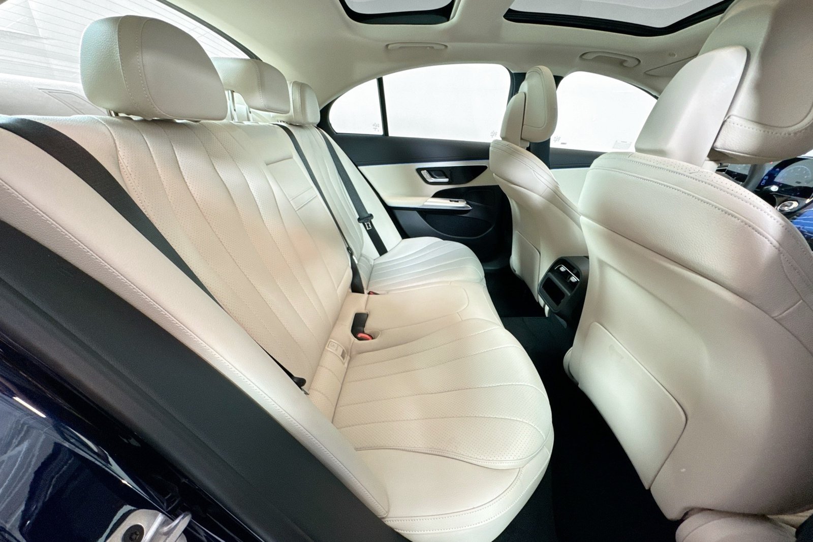 New 2026 Nautical Blue Metallic Mercedes-Benz E 350 image 25