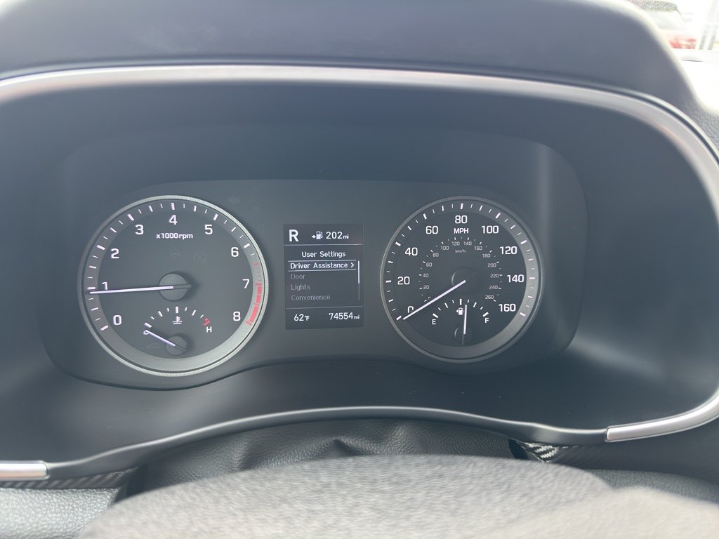 Used 2019 Black Noir Pearl Hyundai SE image 22