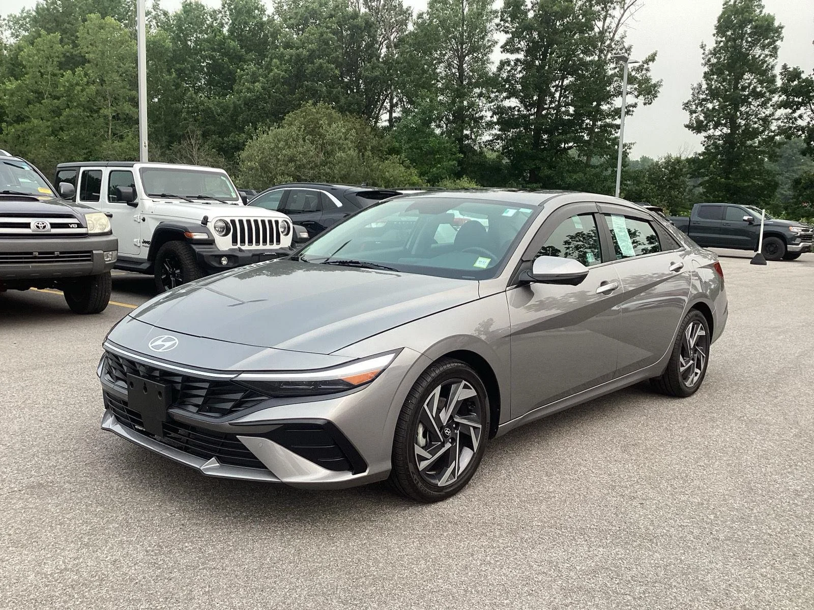 Used 2024 Gy Hyundai  image 3