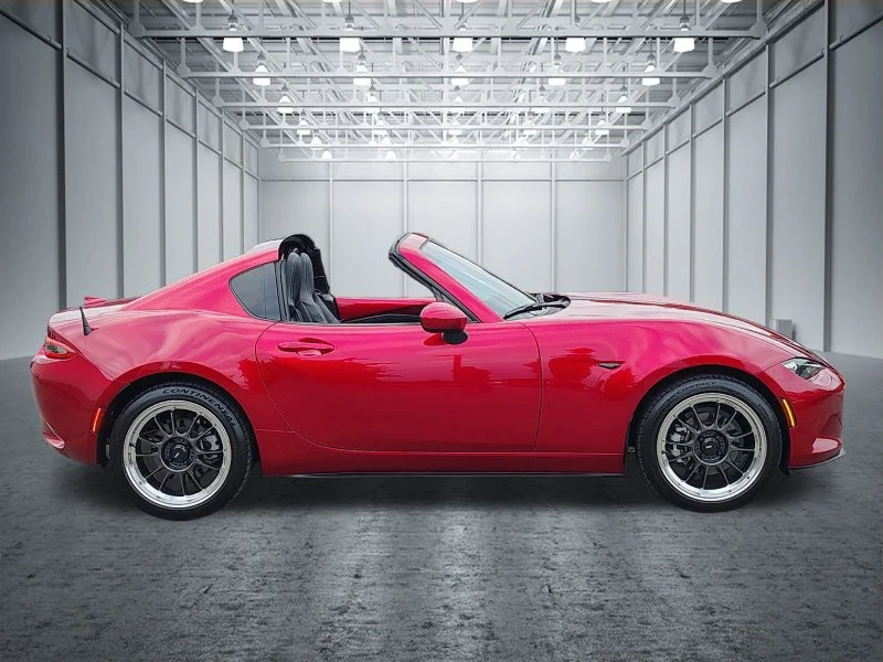 Used 2022 Red Mazda Grand Touring image 9