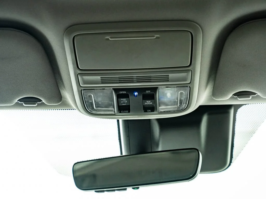Used 2019 White Honda EX-L image 42