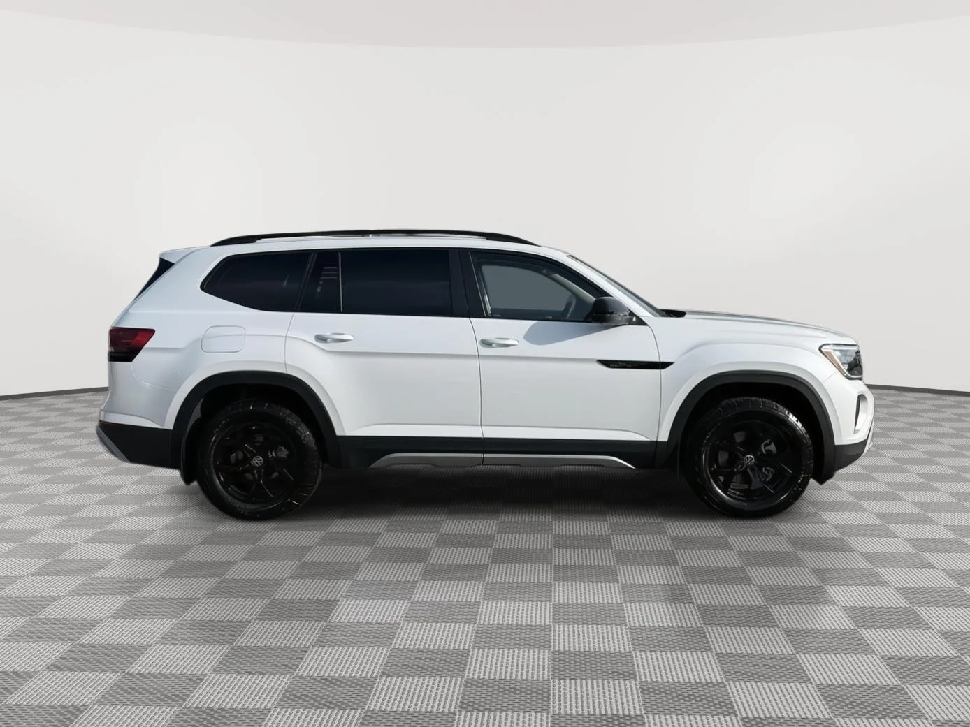 New 2026 Opal White Pearl Volkswagen 2.0T Peak Edition image 2