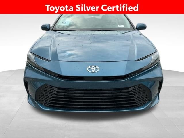 Used 2025  Toyota LE image 11