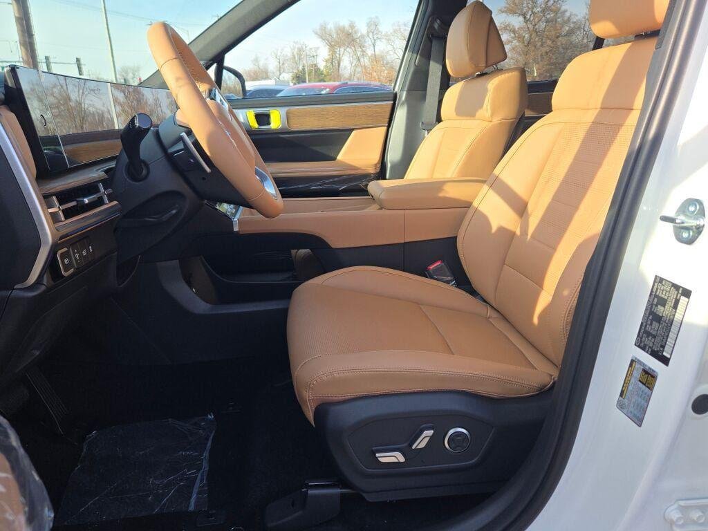 New 2026 White Hyundai Limited AWD image 24