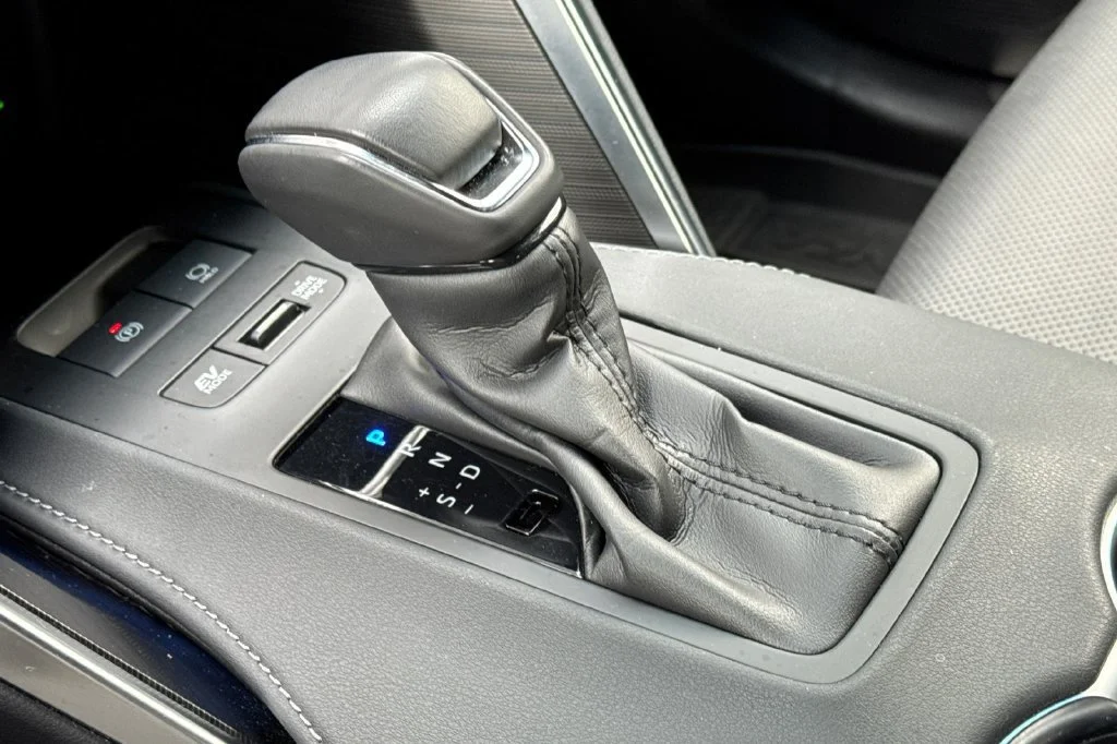 2022 Toyota Venza Limited - Photo 22