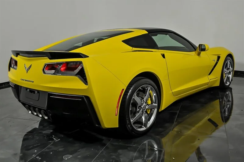 Used 2014 Velocity Yellow Tintcoat Chevrolet Stingray image 9