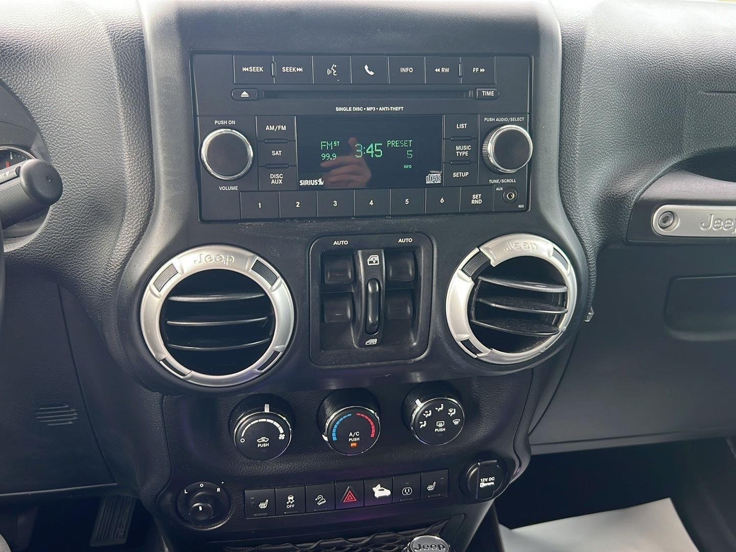 Used 2017 Granite Crystal Metallic Clearcoat Jeep Rubicon image 5