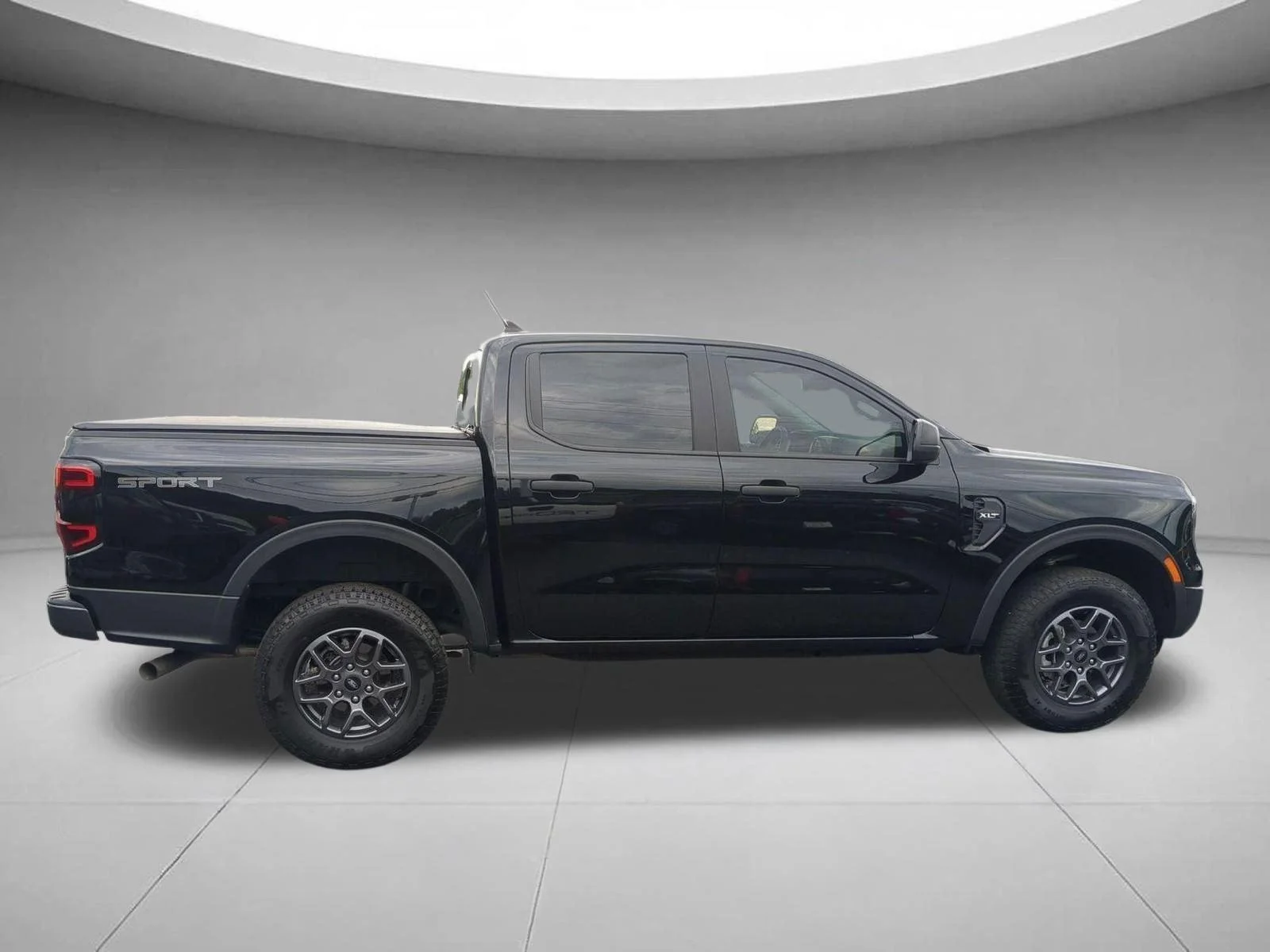 Used 2025 Shadow Black Ford XLT image 6