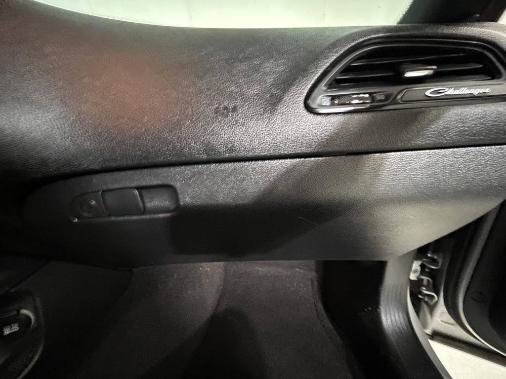 Used 2023 Silver Dodge SXT image 24