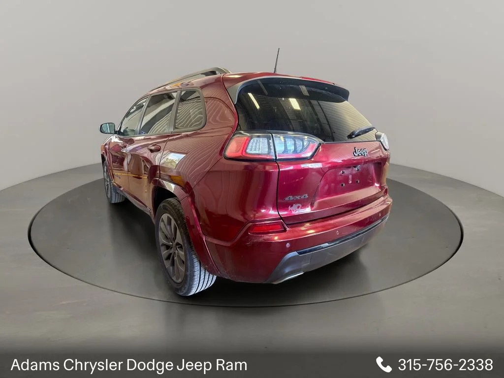 Used 2019 Red Jeep Limited image 4