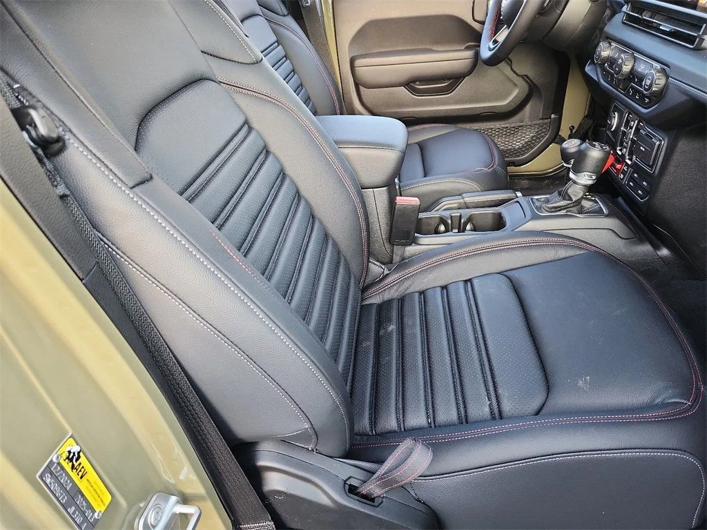 2025 Jeep Wrangler 4-Door Rubicon - Photo 13
