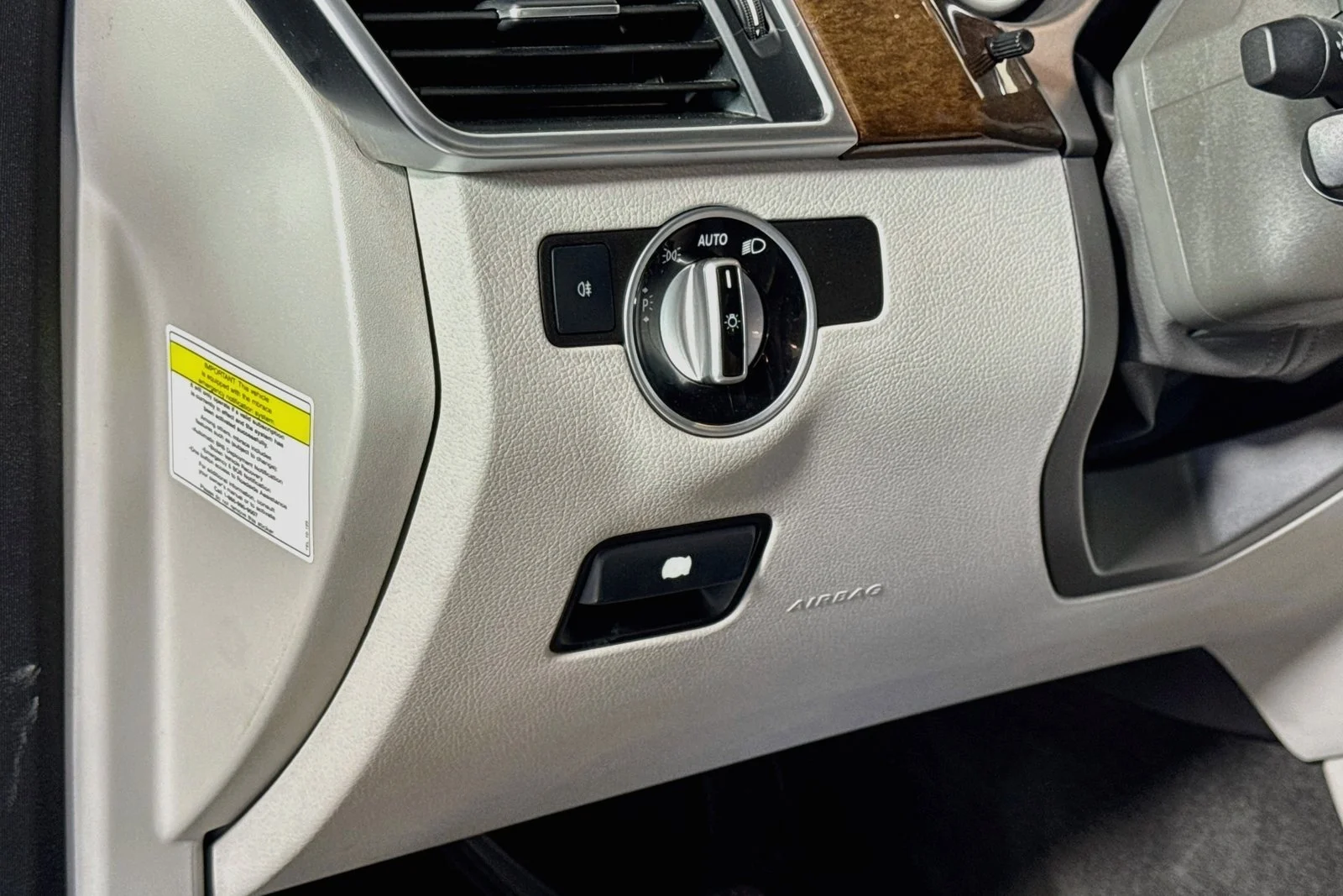 Used 2012 Steel Grey Metallic Mercedes-Benz ML 350 BlueTEC® image 10