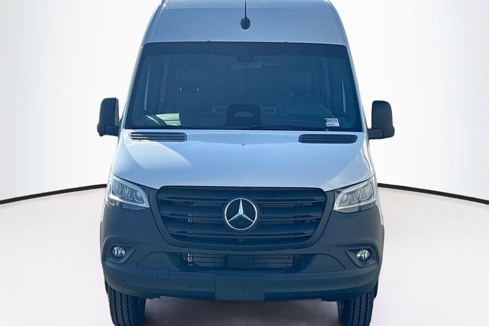 New 2026 Arctic White Mercedes-Benz  image 2