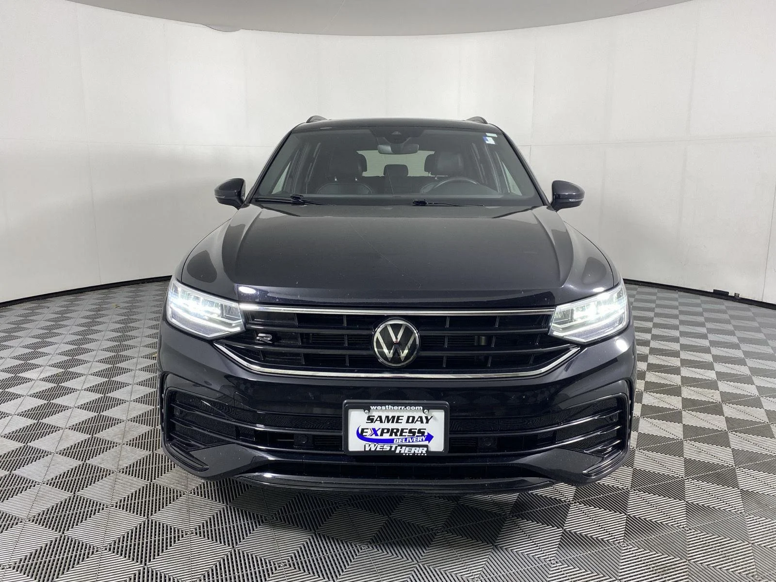 Used 2024 Deep Black Pearl Volkswagen SE R-Line Black image 6