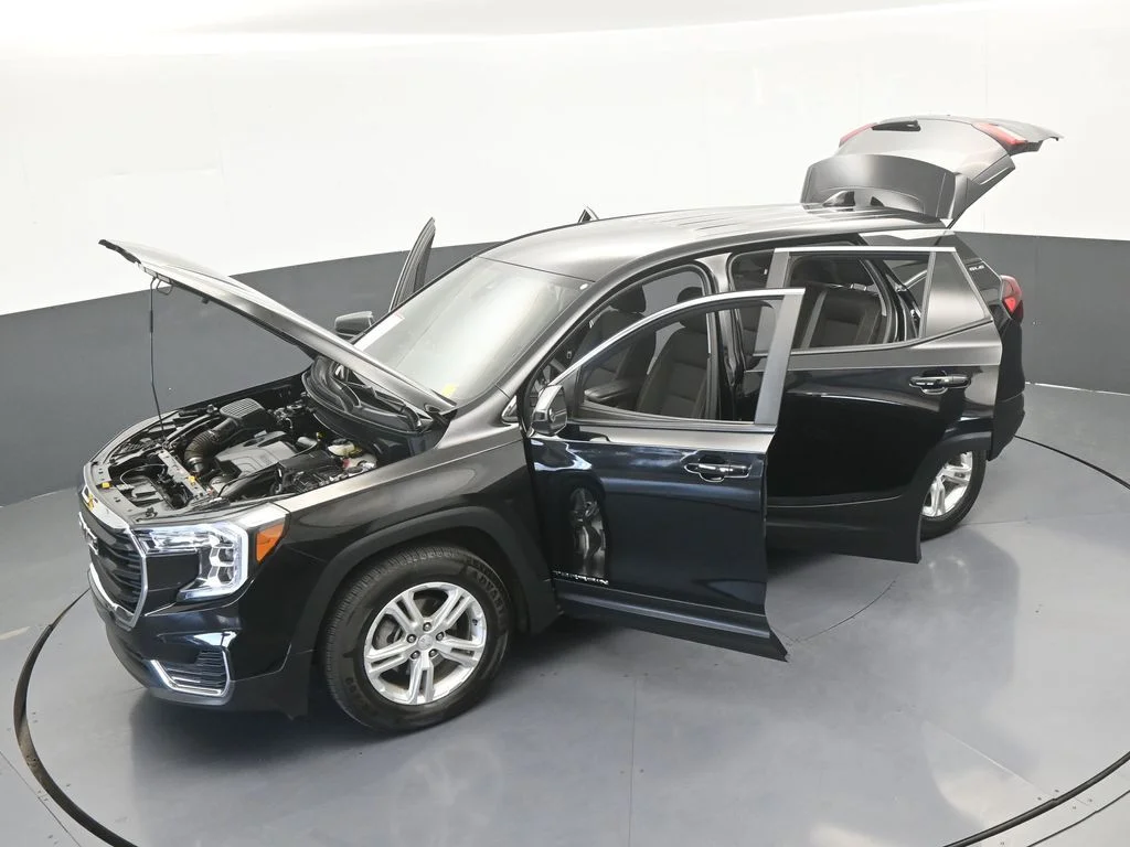 Used 2023 Ebony Twilight Metallic GMC SLE image 59