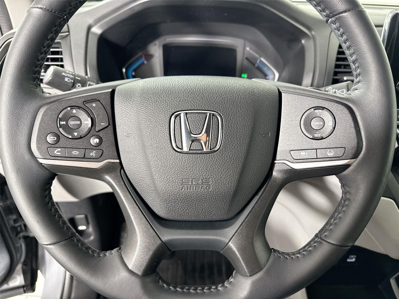 Used 2023 Lunar Silver Metallic Honda EX-L image 16