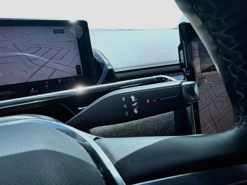 Used 2026 Ocean GMC Elevation image 17