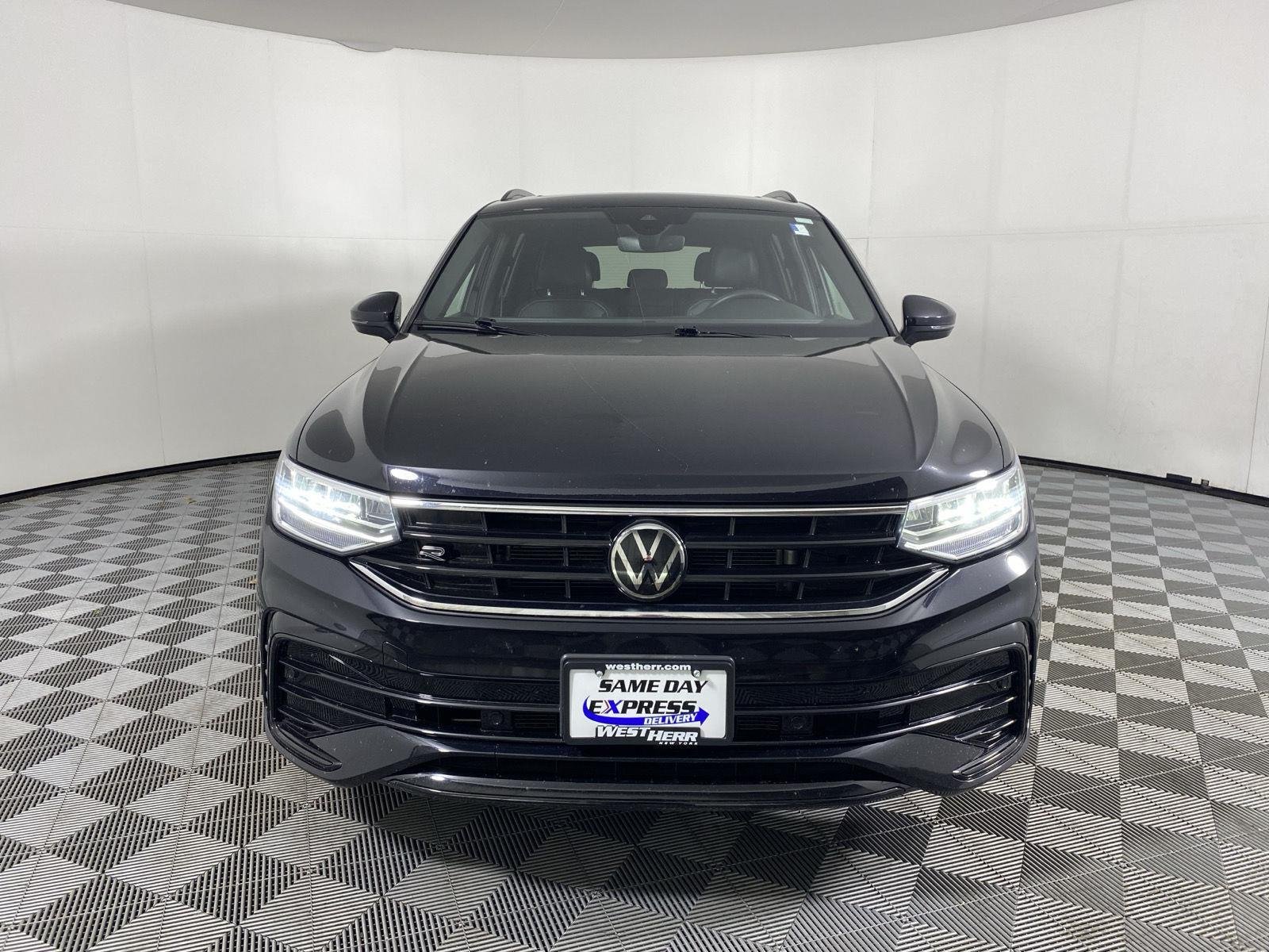 Used 2024 Deep Black Pearl Volkswagen SE R-Line Black image 6