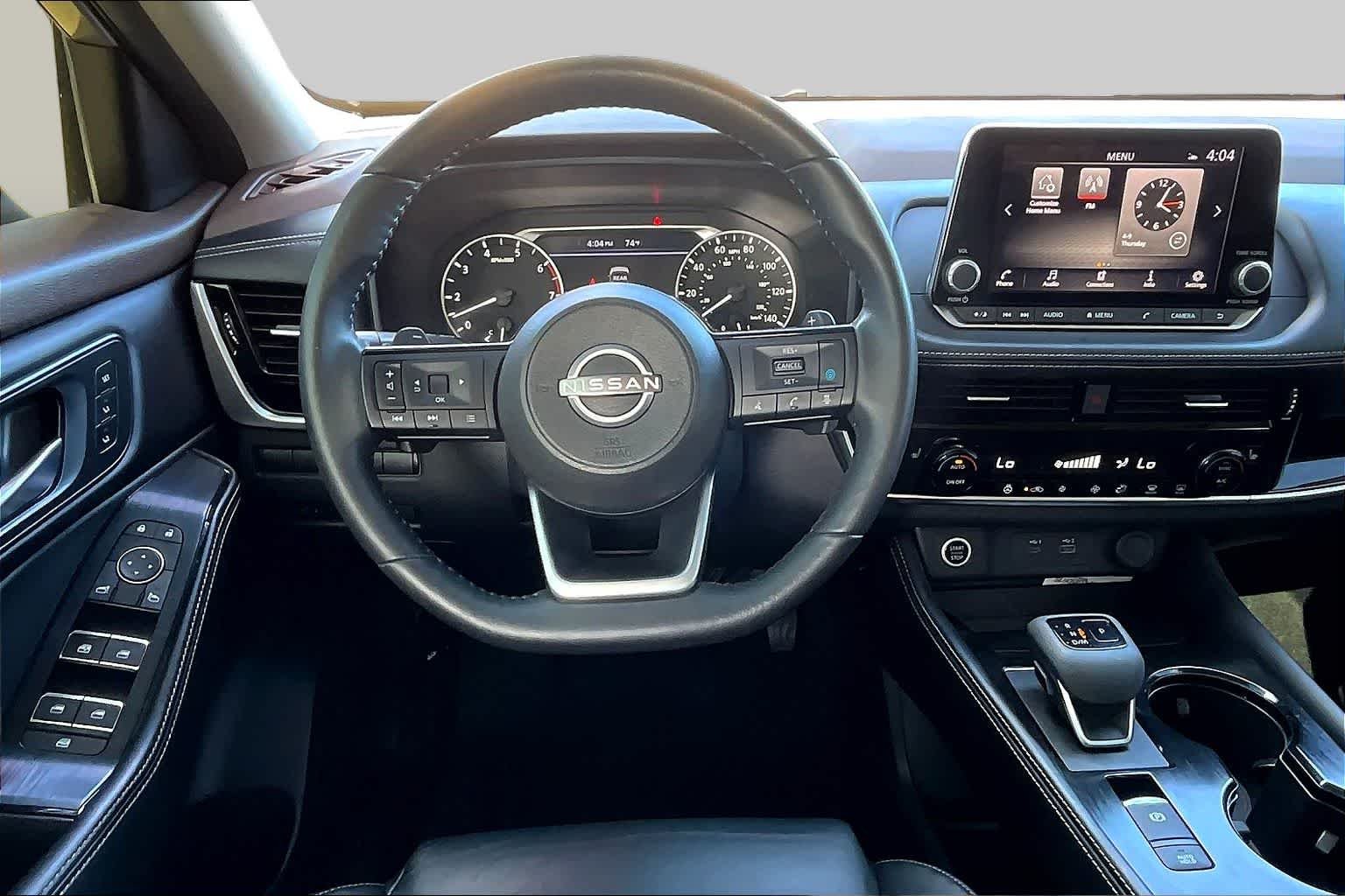 Used 2023 Champagne Silver Metallic Nissan SL image 5