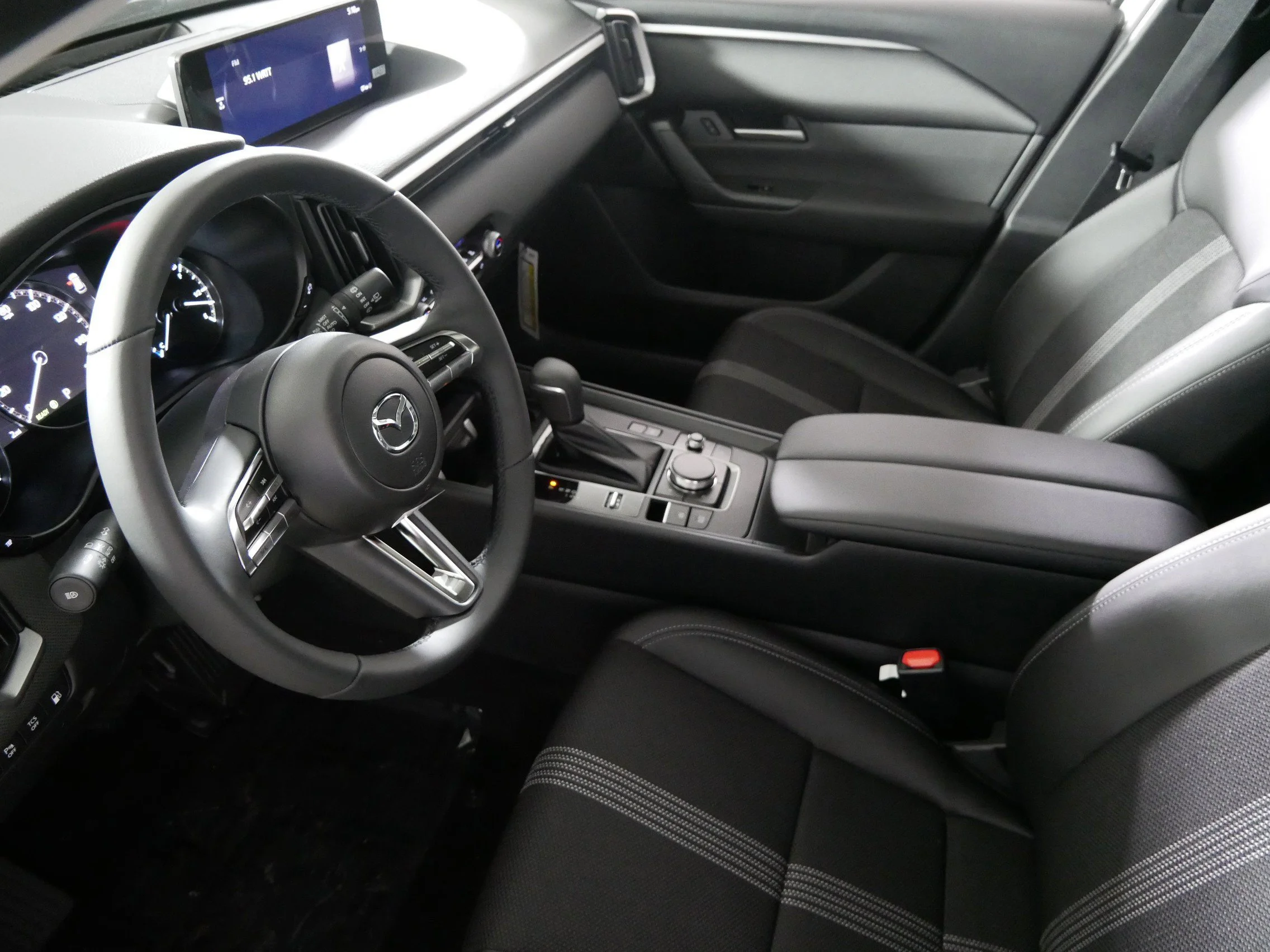 New 2026 Wind Chill Pearl Mazda Preferred image 4