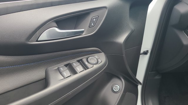 New 2026 Summit White Buick Sport Touring image 10