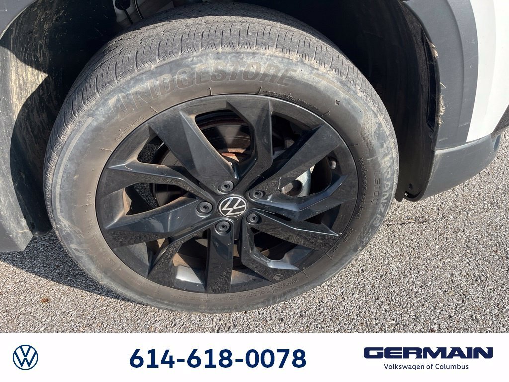 Used 2022  Volkswagen 1.5T SE image 12