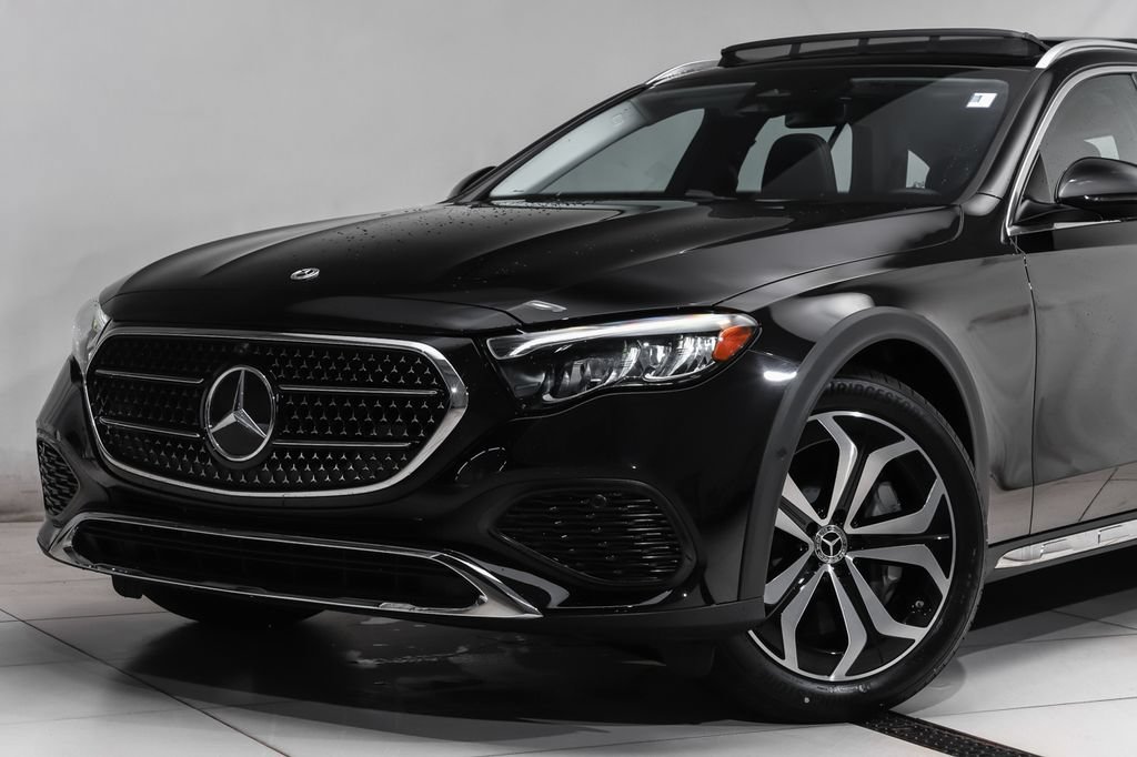 New 2026 Obsidian Black Metallic Mercedes-Benz E 450 image 18