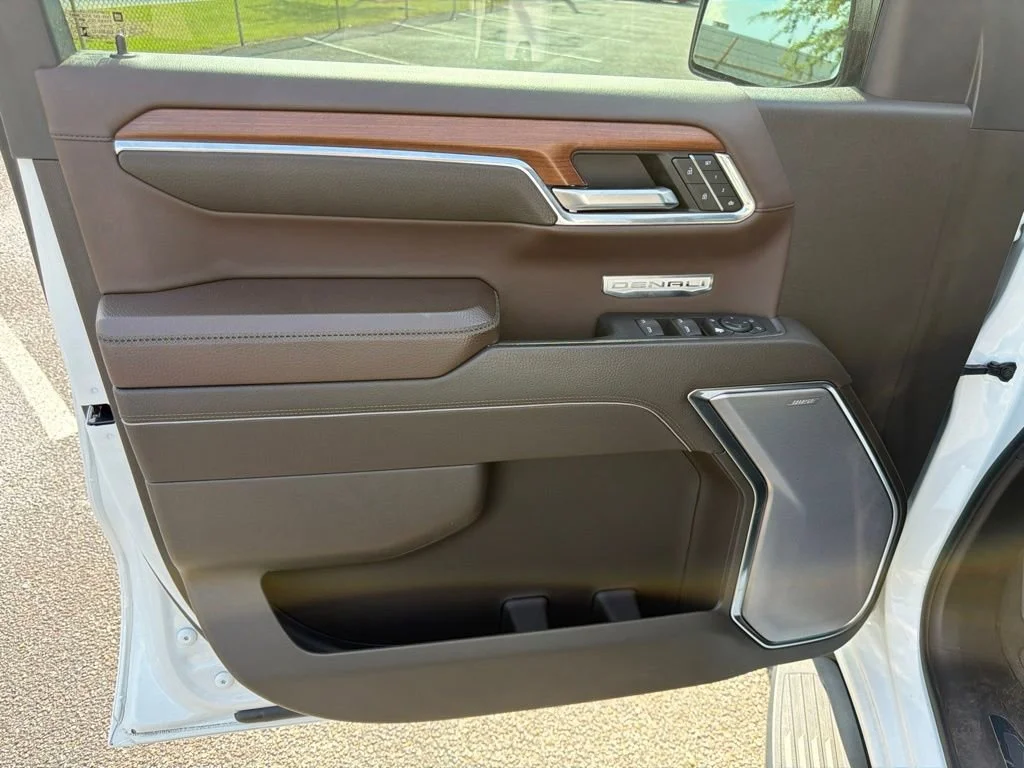 Used 2023 Summit White GMC Denali image 22