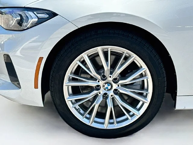 Used 2023 White BMW 330i image 31