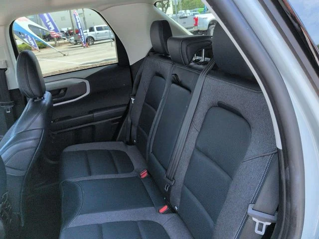 Used 2021 Green Ford Outer Banks image 14
