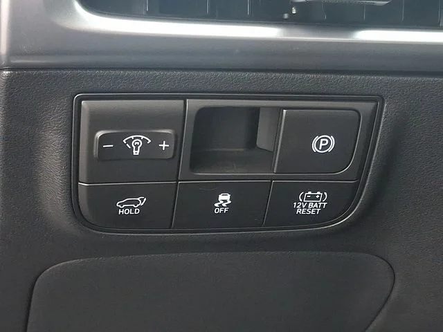 New 2026 Gray Hyundai SEL Convenience image 18