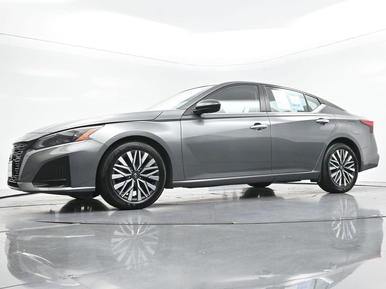 Used 2024 Gun Metallic Nissan 2.5 SV image 45