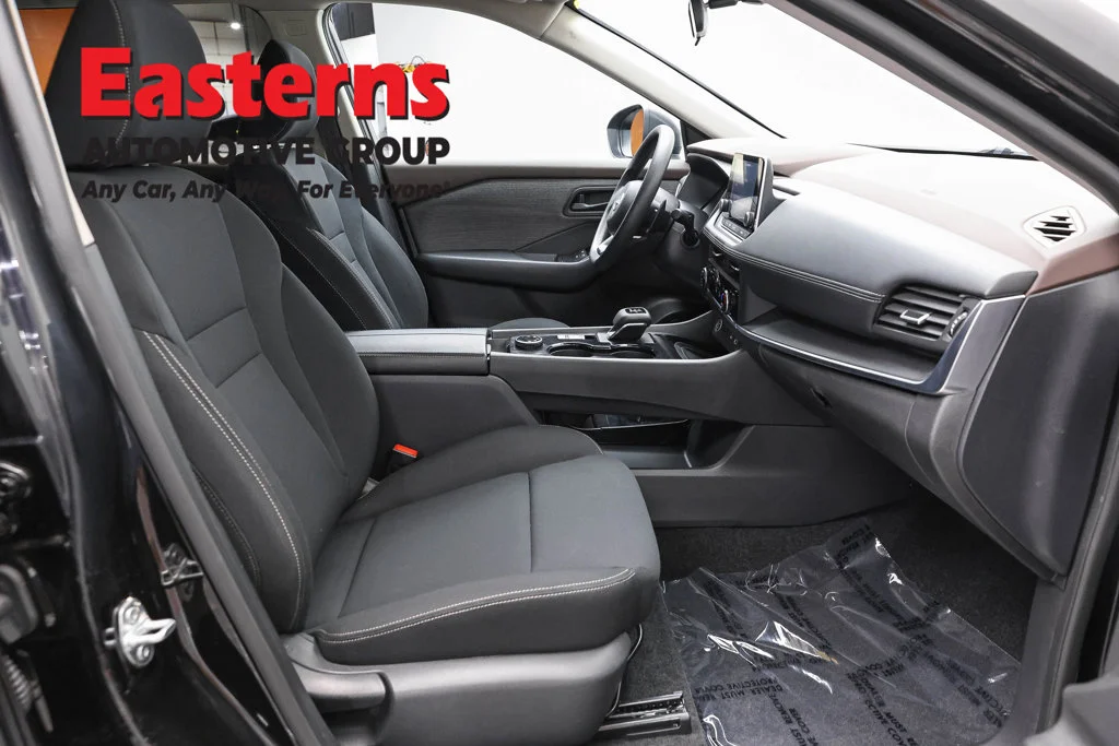 Used 2023 Black Nissan S image 25