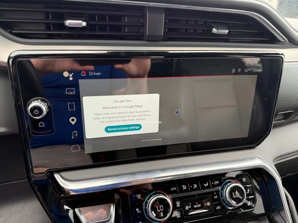 Used 2025 Silver GMC Denali image 11