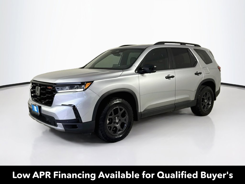 Certified Used 2024 Silver Honda TrailSport image 3