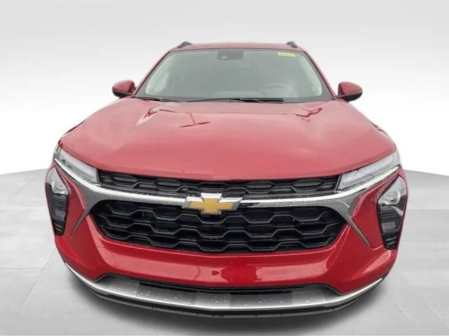 2026 Chevrolet Trax LT - Photo 8