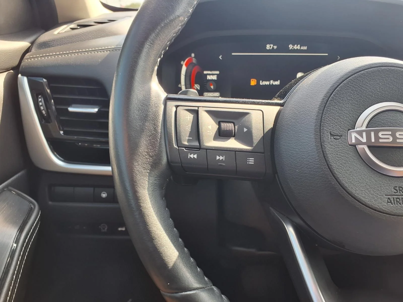 Used 2024 White Nissan SL image 16
