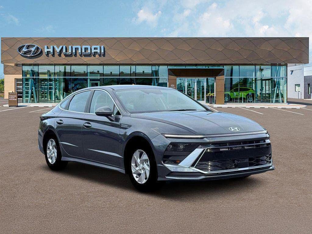 New 2026 Gray Hyundai SE image 10