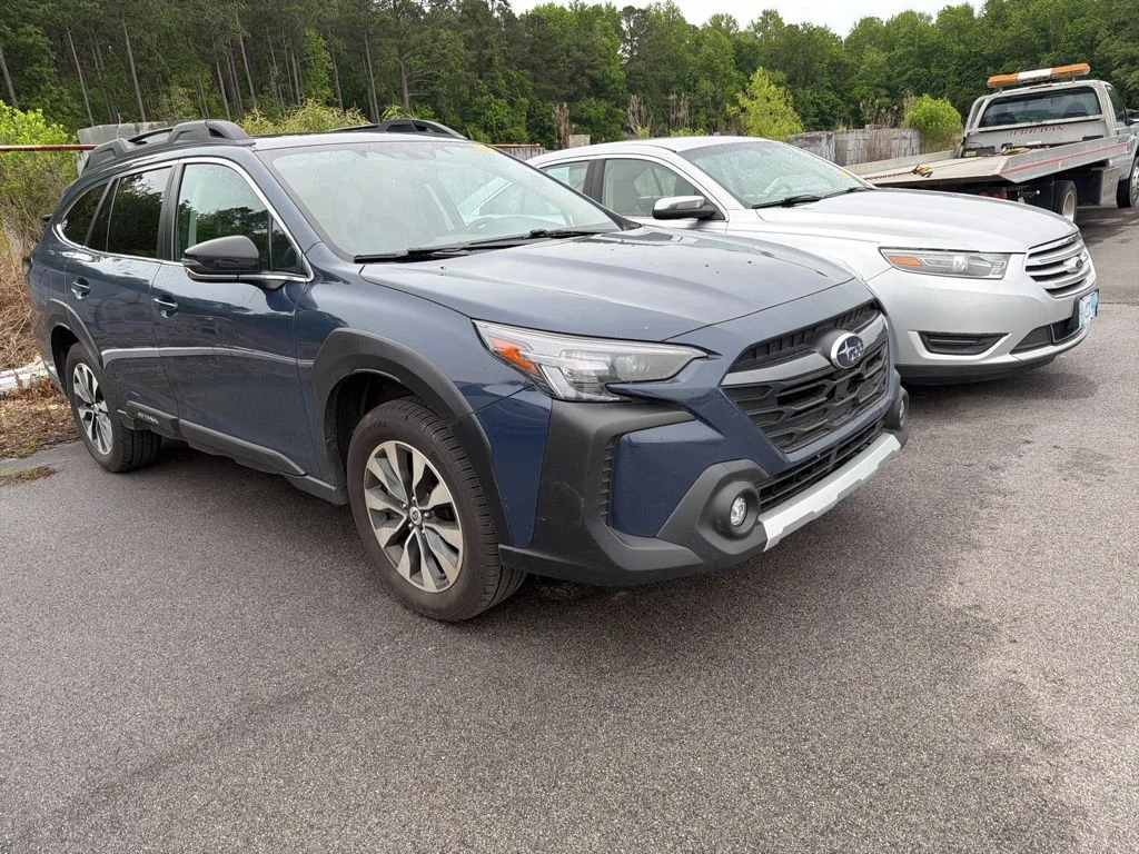 2023 Subaru Outback Limited's photo