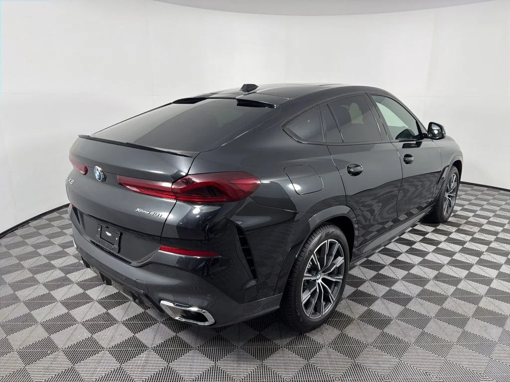 Used 2024 Black Sapphire Metallic BMW xDrive40i image 5
