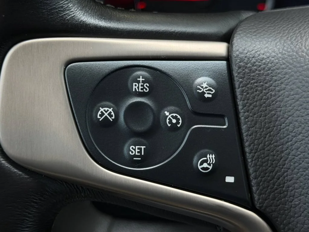 Used 2016 ONYX BLACK GMC Denali image 31
