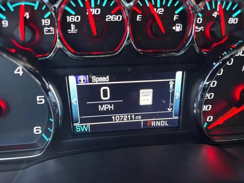 Used 2018 Blue Chevrolet High Country image 27